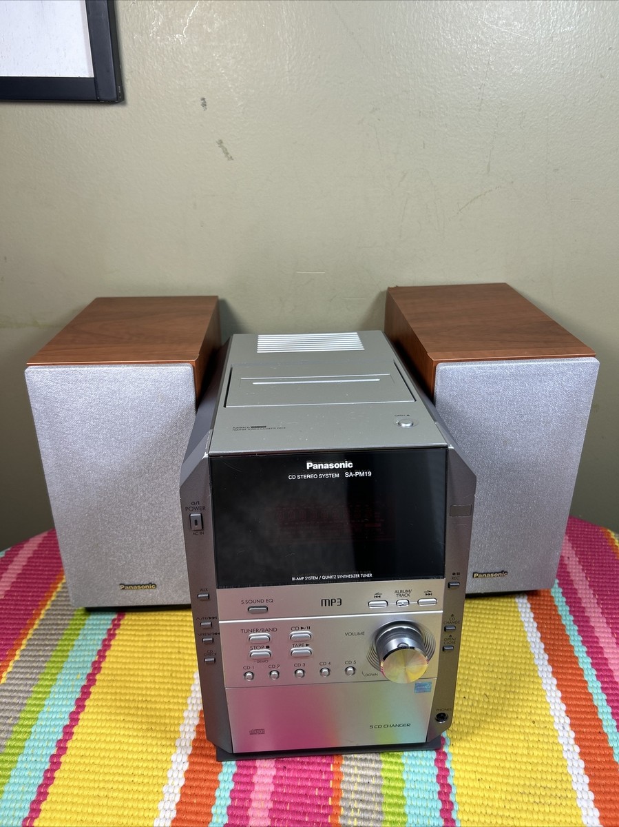 Panasonic SA-PM19 CD Stereo System 5 Disc Changer Cassette MP3 AM