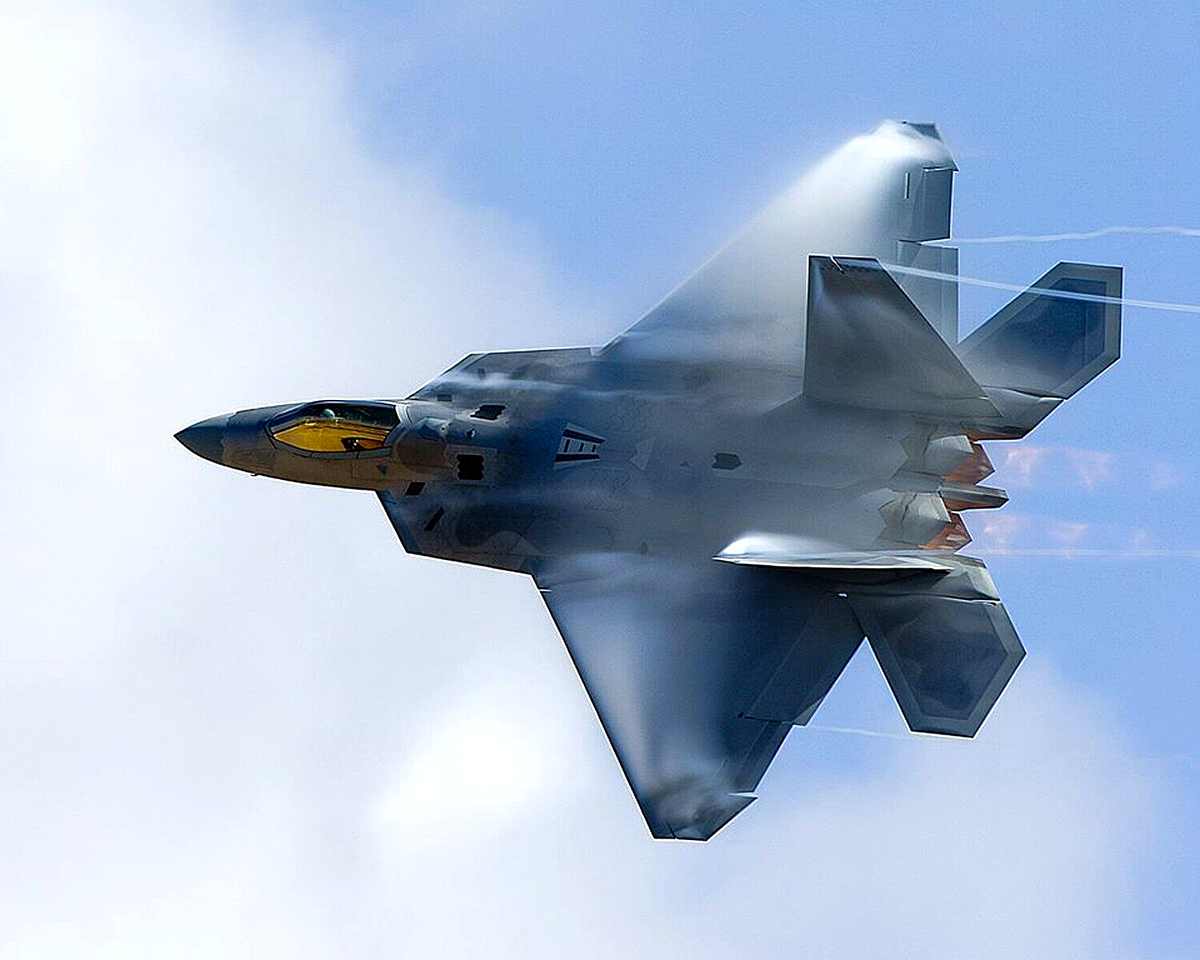 USAF F-22 RAPTOR -DEMO TEAM- 1st FIGHTER WING-Langley AFB, VA