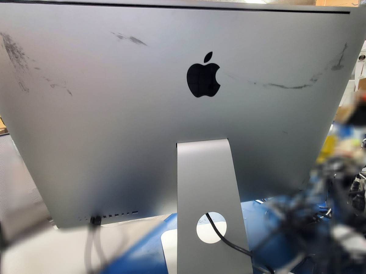 Apple iMac 27-Inch Mid 2011 2.7 GHz Intel Core i5 1TB HDD, 12GB