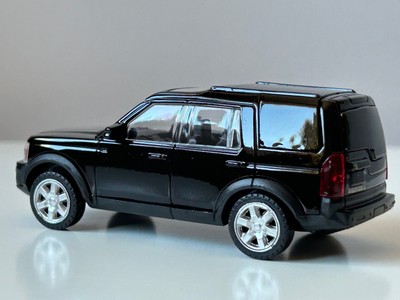 Land Rover Discovery 3 in Black Rastar 36700 Scale 1 43 for sale