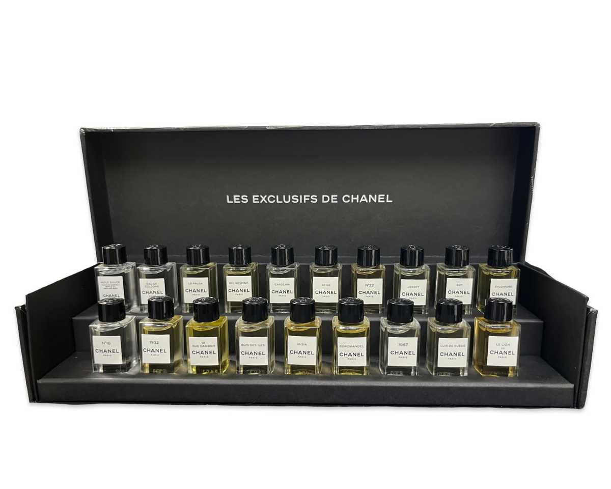 RARE CHANEL Les Exclusifs de Chanel Limited Edition 19pc Discovery