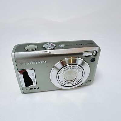 Fujifilm FinePix F31 fd Silver 6.3MP Compact Digital Camera | 3x
