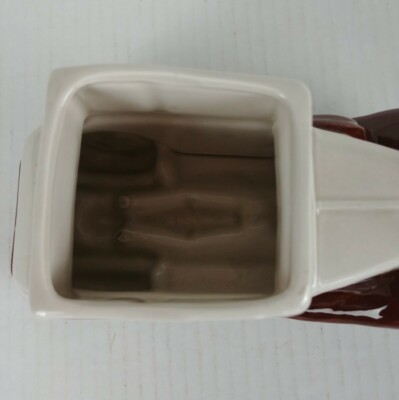 VINTAGE CERAMIC CAR PLANTER 3.5