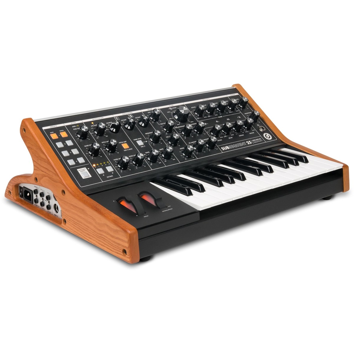 Moog Subsequent 25 デッキセイバーのカバー付き Moog Subsequent 25