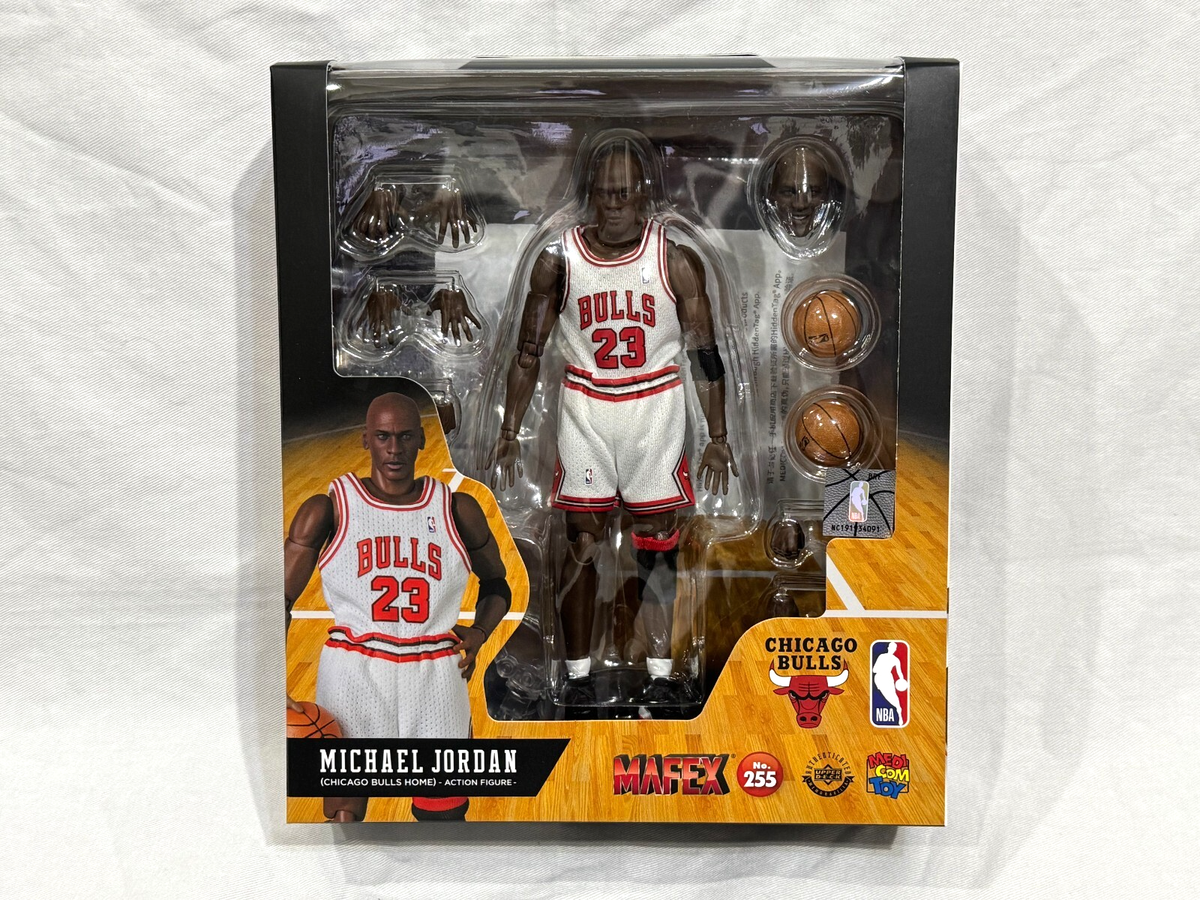MAFEX Michael Jordan Chicago Bulls HOME Figure No.255 MEDICOM TOY