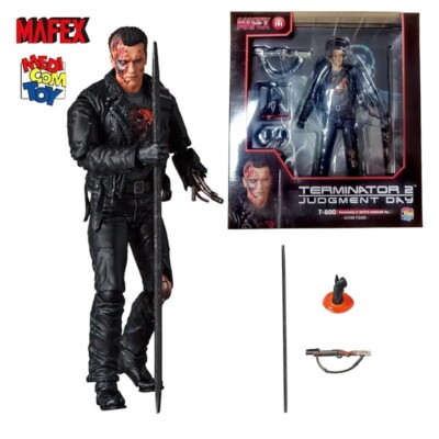 Original MAFEX No.191 Terminator T-800 T2 Battle Damage Ver Action