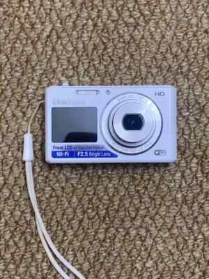 Samsung DV150F Digital Camera 16.2MP 5x optical zoom Dual LCD