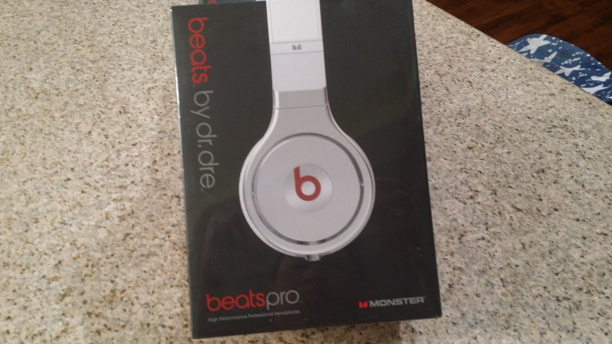 Monster Beats by Dr. Dre Pro Beats Over the Ear Headphones White