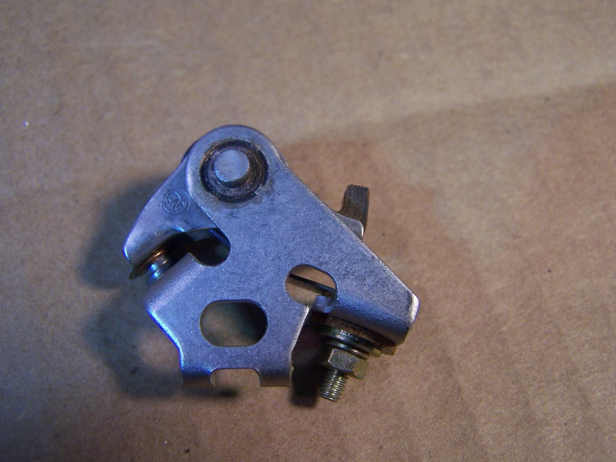 SUZUKI GS400 NEW OEM RIGHT CONTACT POINT ASSY GS 400 X 1977 33140