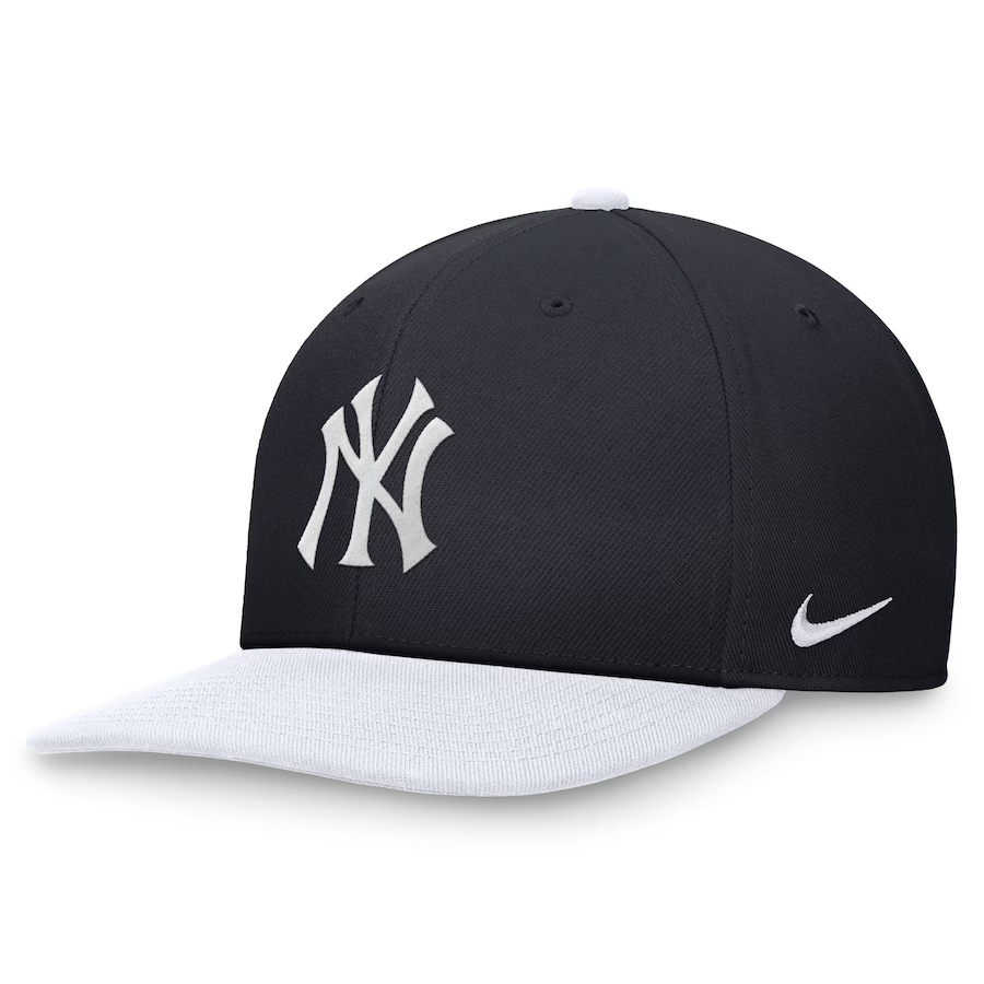 New York Yankees Nike Evergreen Two-Tone Pro Snapback Adjustable
