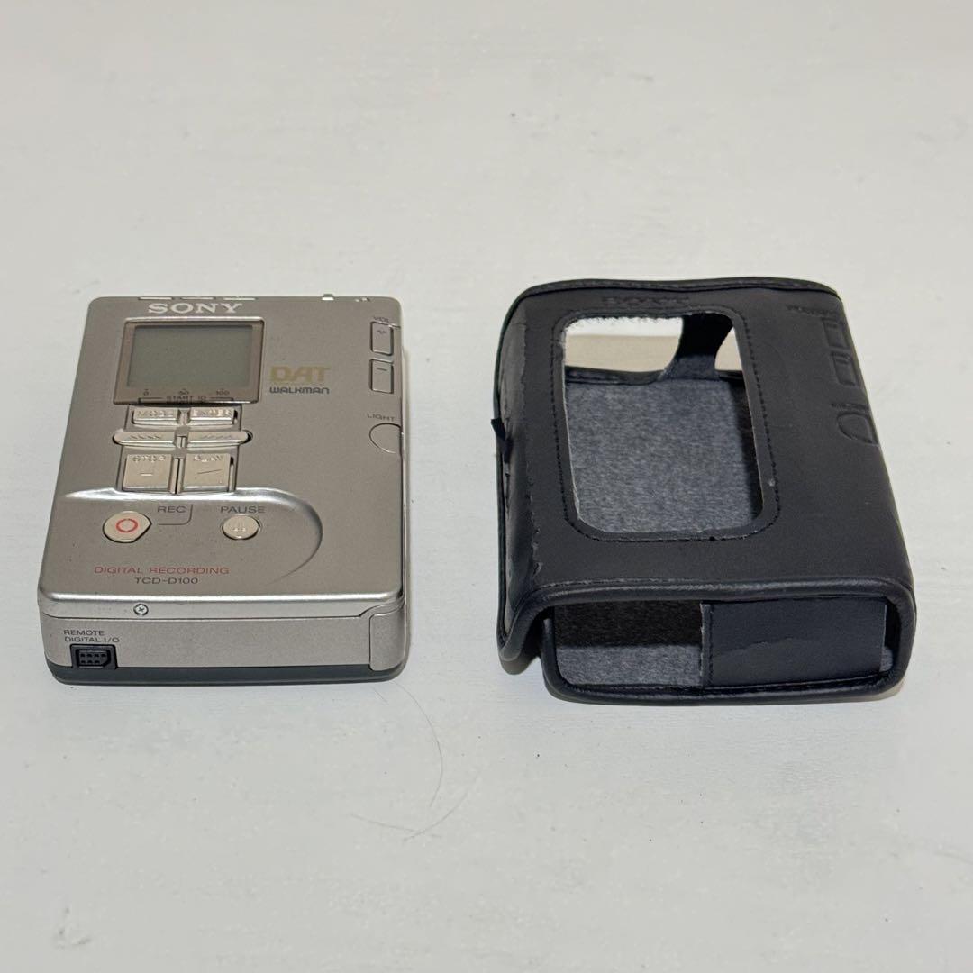 ソニー DAT ウォークマン ポータブル TCD-D100 管理ナンバー7300 Sony
