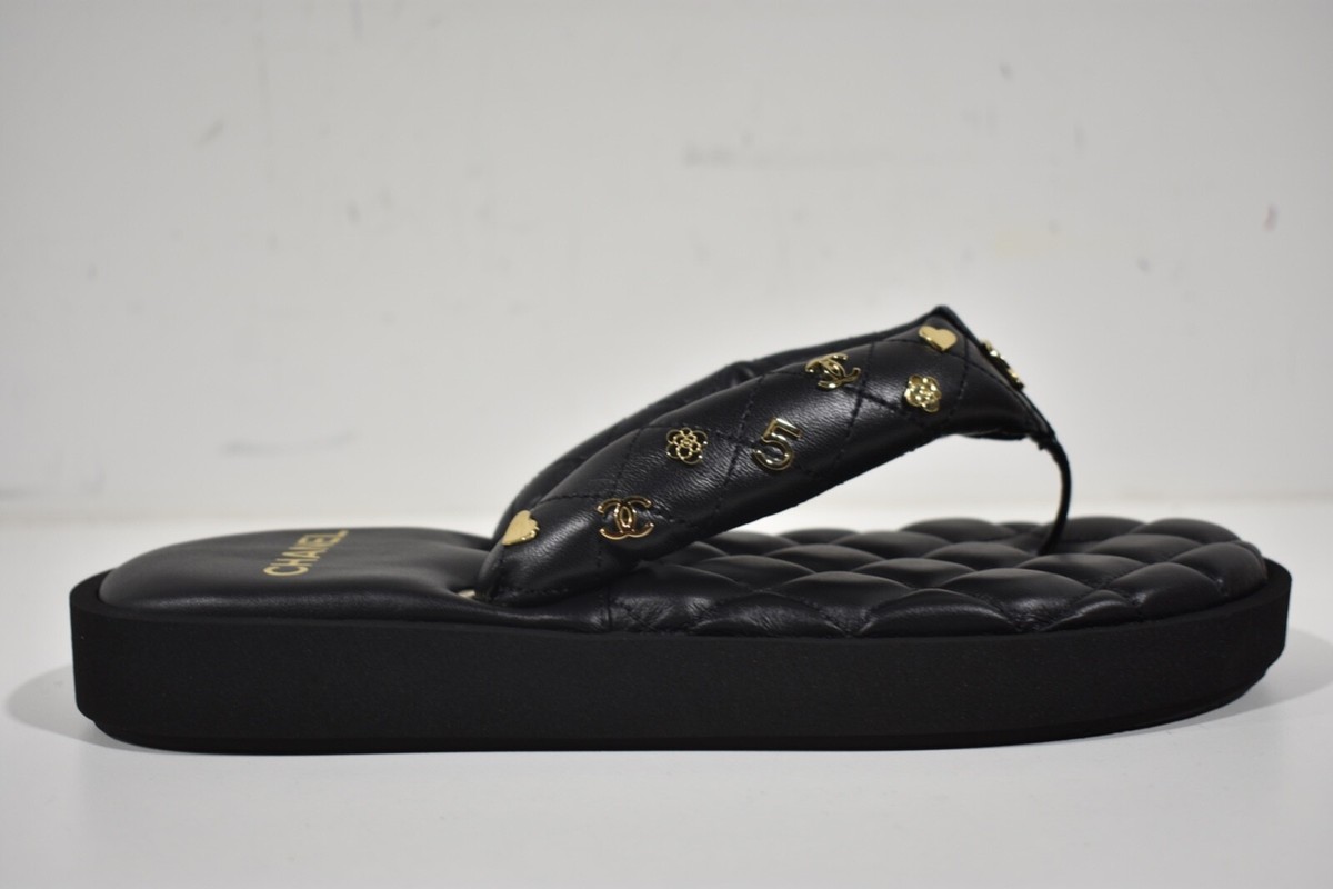 Chanel 23P Black Quilted Charms Padded Pool Thong Logo Mule Slide