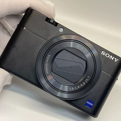 Sony Cyber-shot RX100 V RX100M5 20.1MP Digital Camera with Flip