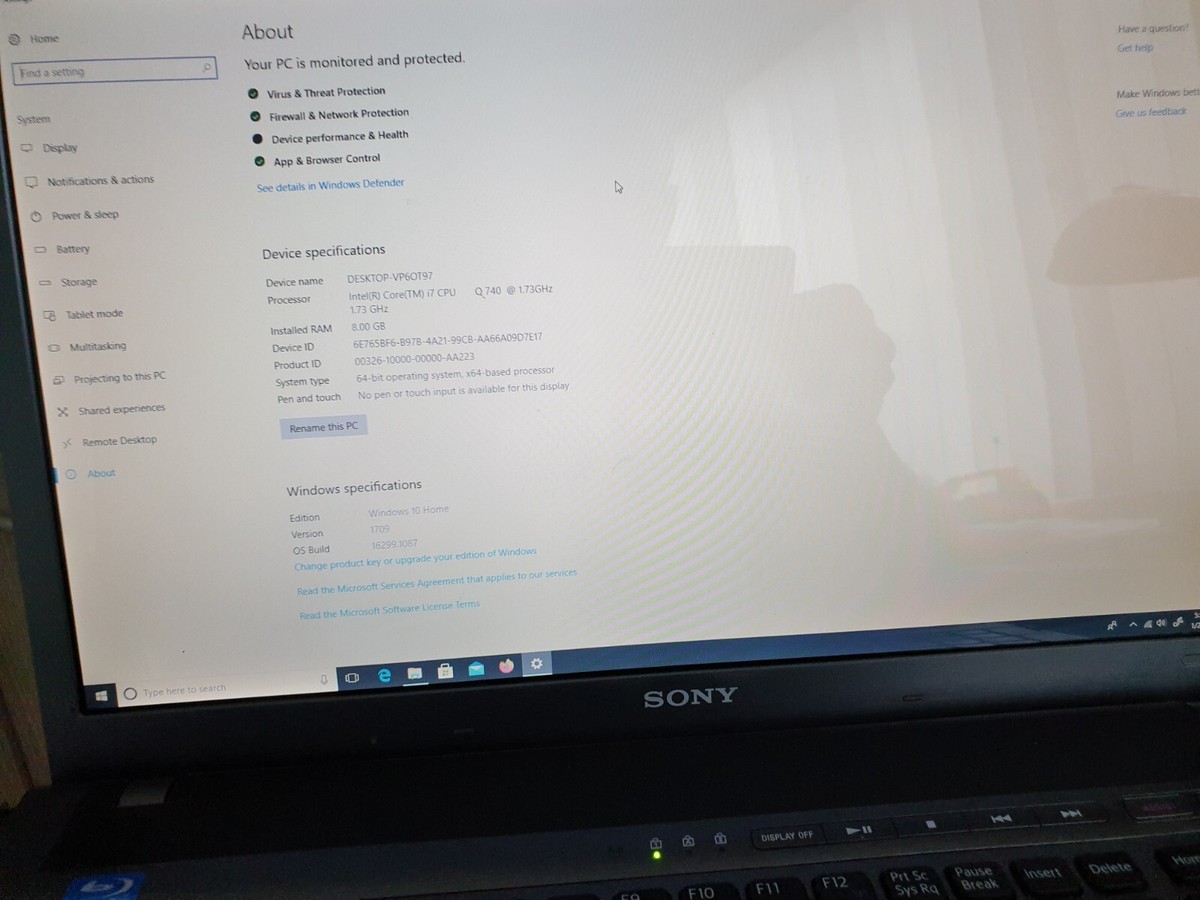 Sony VAIO INTEL CORE I7-Q740 1.73 GHz 16.4IN 240GB 8GB Ram Win10