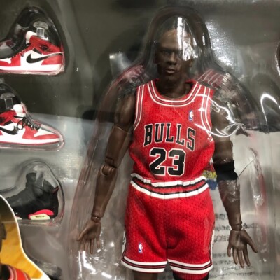 MEDICOM TOY MAFEX No.100 NBA Michael Jordan Chicago Bulls Figure