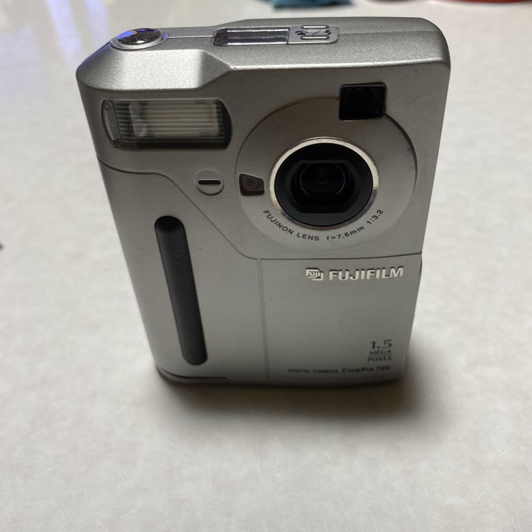 FUJIFILM FinePix 700 Old compact digital camera SmartMedia 16MB