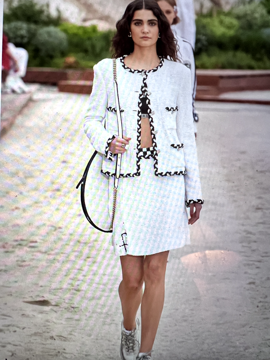 CHANEL 23C NEW TAGS ECRU BLACK TENNIS RACKET HOLDER BAG CC POUCH