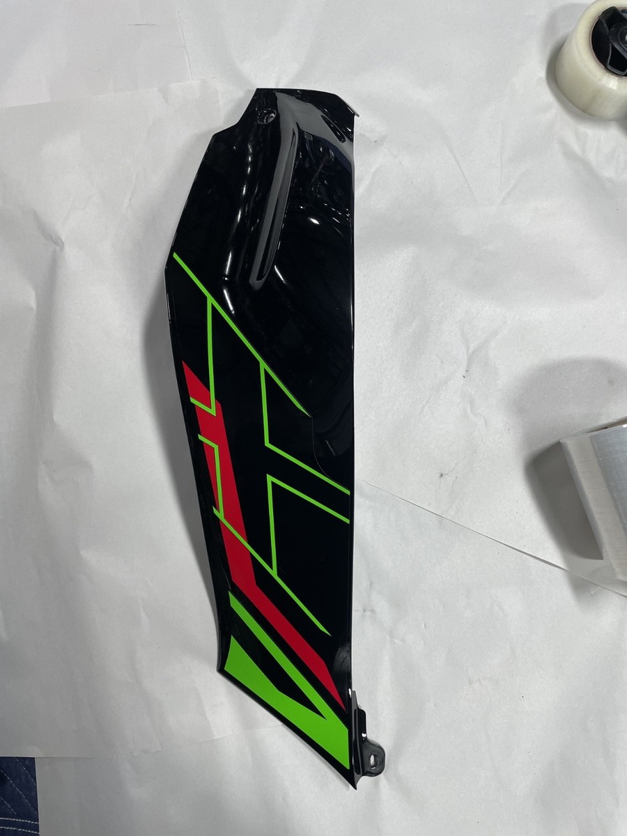 2021-2024 KAWASAKI NINJA ZX-10R OEM LEFT SIDE FUEL GAS TANK