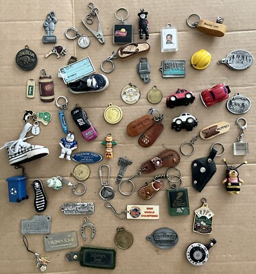50 + VINTAGE KEYCHAIN JEWELRY BOX COLLECTION 1964 FAIR 1986 NEW