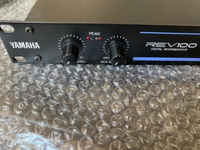 YAMAHA REV100 Digital Reverberator Effect Processor 2 Channel