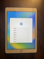 Apple iPad (6th Generation) A1893 32 GB, Wi-Fi, 9.7 in - Gold for