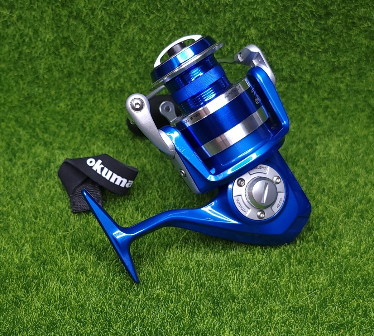 Okuma Azores 5.8:1 Left/Right Saltwater Spinning Fishing Reel - Z