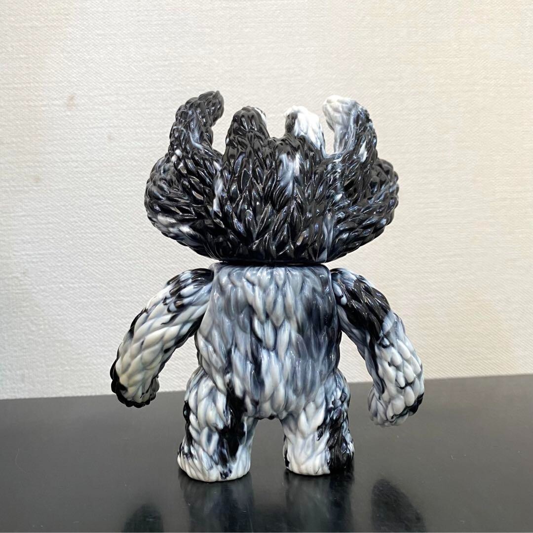 Shirahama Toy Kumon Soft Vinyl Black x White Sofubi Sofvi Japan | eBay