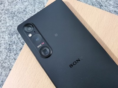 Sony Xperia 1 V Factory Unlocked 5G 256GB Black Smartphone