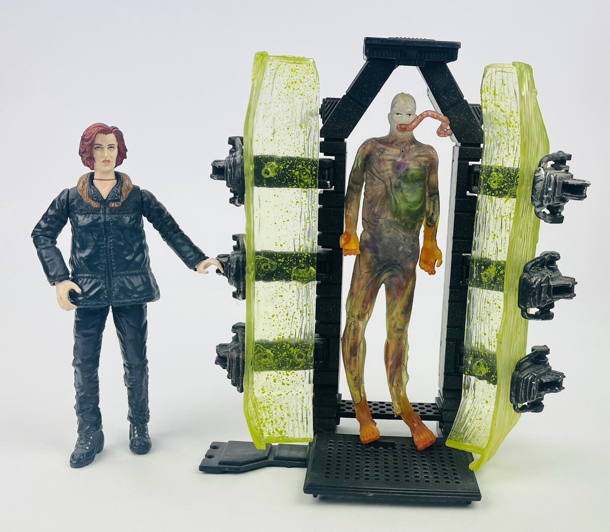 McFarlane The X-Files: FBI Agent Dana Scully snow gear Alien