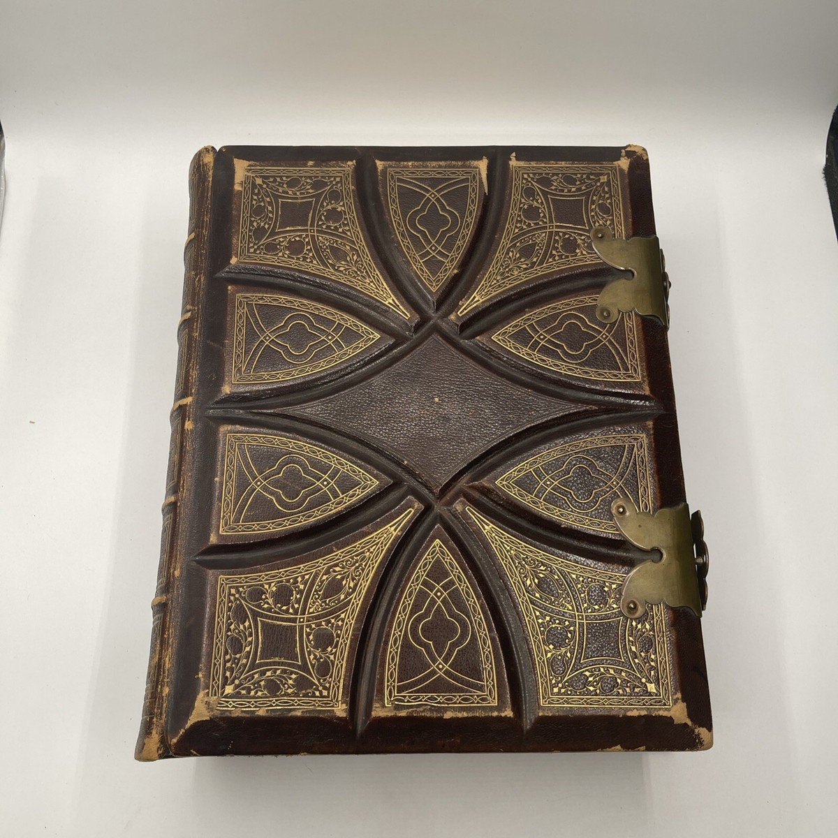 The Holy Bible Old And New Testaments / 1865 Harding Extra