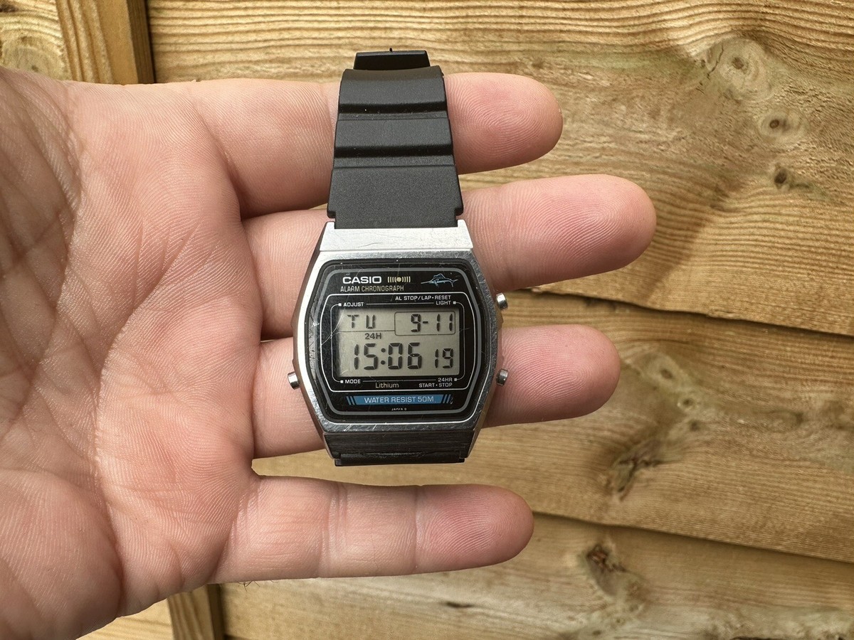 ⭐️ Vintage CASIO W-35 MARLIN 80's STEEL DIGITAL WATCH 248 W35