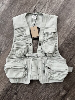 Nike ACG Buttles Vest Light Silver Hiking Trail DN3919-034 Adult