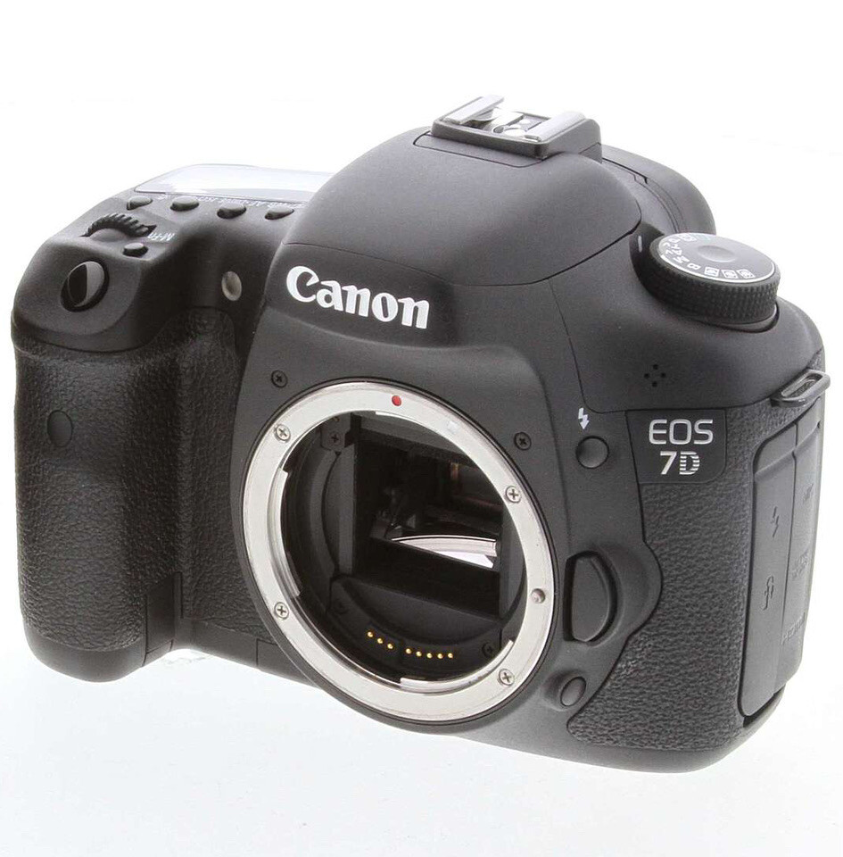 Canon EOS 7D 18.0 MP Digital SLR Camera Body made in Japan
