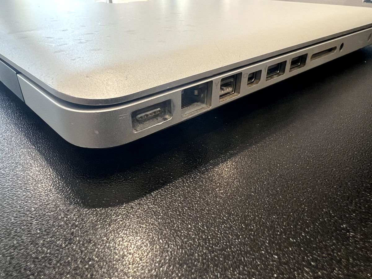 Apple MacBook Pro Mid 2009 13