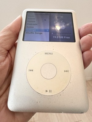 Apple iPod Classic 80GB シルバー ジャンク APPLE iPOD CLASSIC 6TH