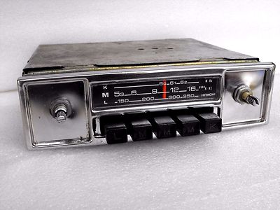 Vintage Car Radio Oldschool Hitachi WM-860E Tokyo Japan 3-Band MW