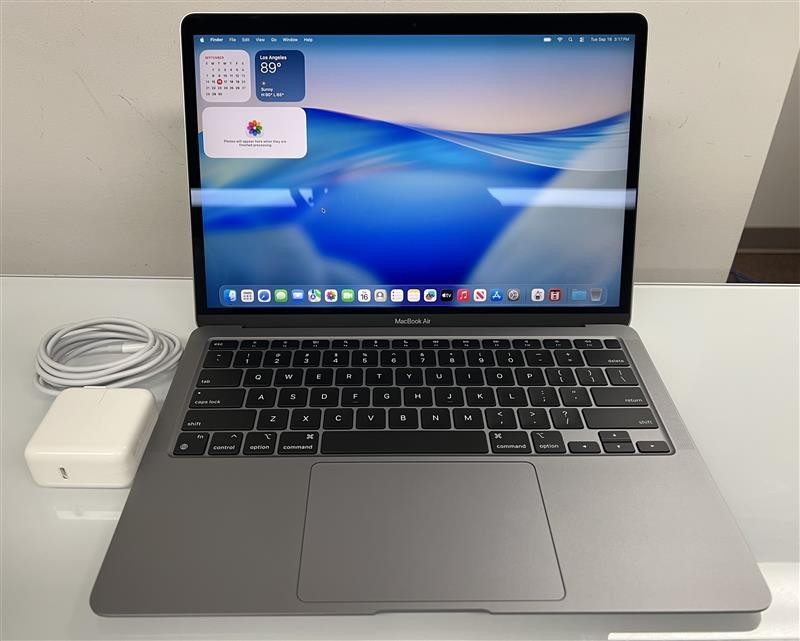 Excellent Apple MacBook Air 16