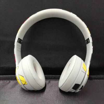 Disney Mickey Mouse Beats Solo3 Wireless 90th Anniversary Edition