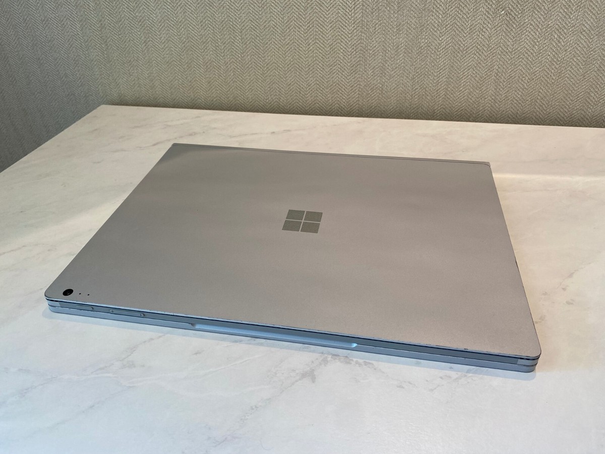 Microsoft Surface Book 13.5 inch (128GB, Intel Core i5 6th Gen