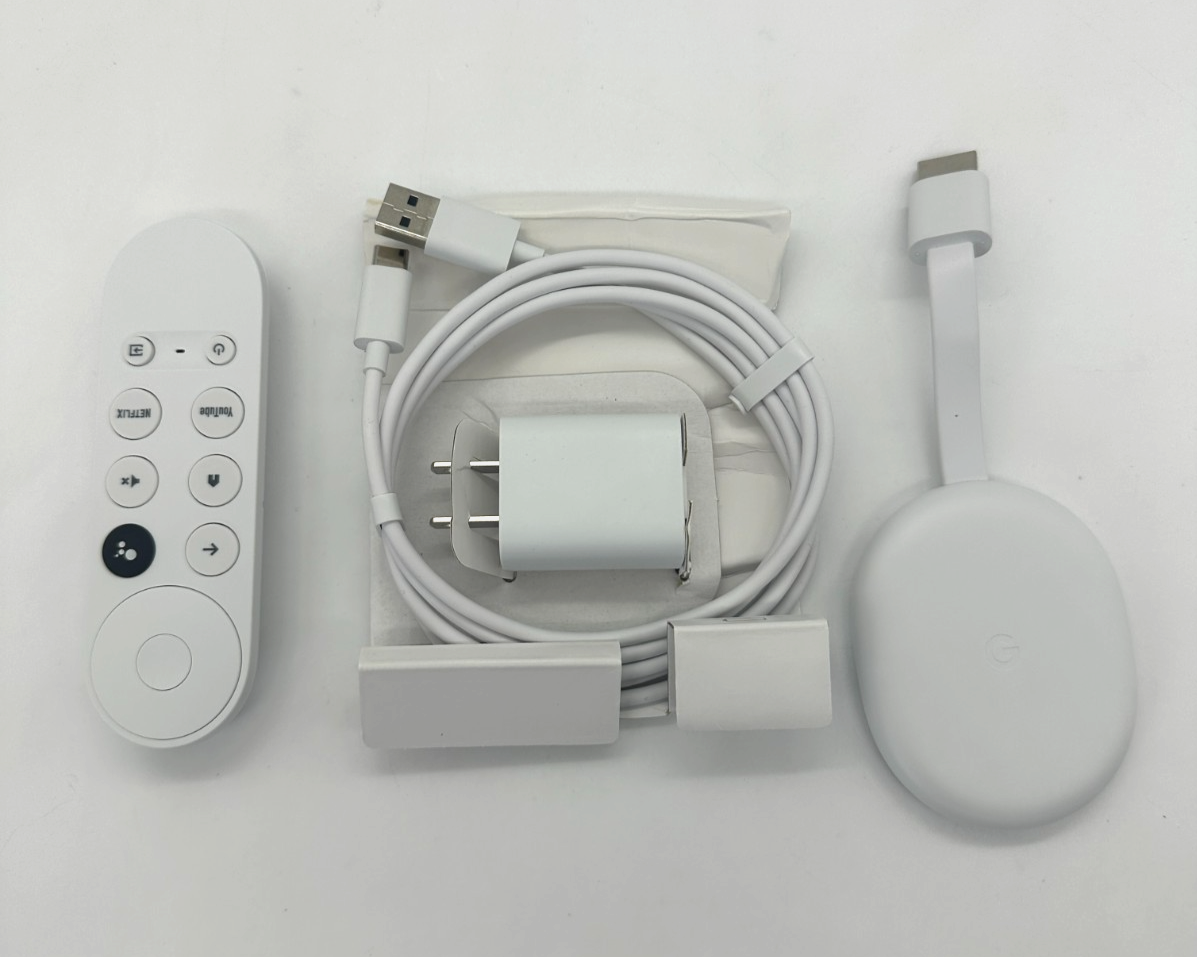 Google Chromecast 4th Gen Streaming Media Player with Remote –Open