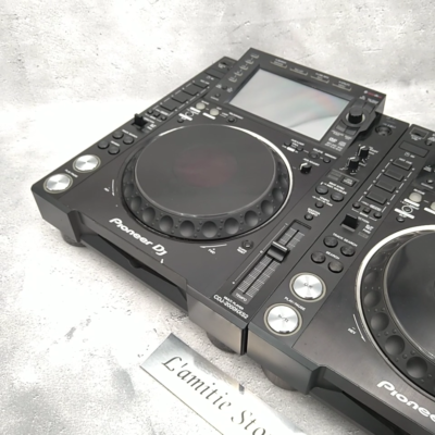 Pair 2x Pioneer DJ CDJ-2000NXS2 110-240V CDJ2000NXS2 2000 NXS