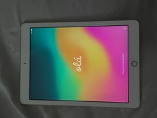 Apple iPad (6th Generation) A1893 128 GB, Wi-Fi, 9.7 in - Gold for