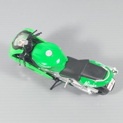 Kawasaki Ninja ZX-12R Motorcycle 1:18 Scale Diecast Replica by
