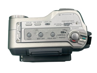 Sony DCR-SC100 Camcorder Mini DV Tape Digital Video Camera LCD