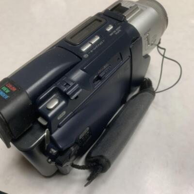 SONY DCR-TRV17 Digital Camcorder miniDV Megapixel Network Handycam