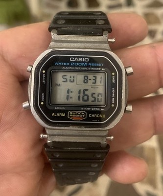 Vintage Casio G.Shock DW-5600 Mod.901 Digital Mens Watch 200M Made
