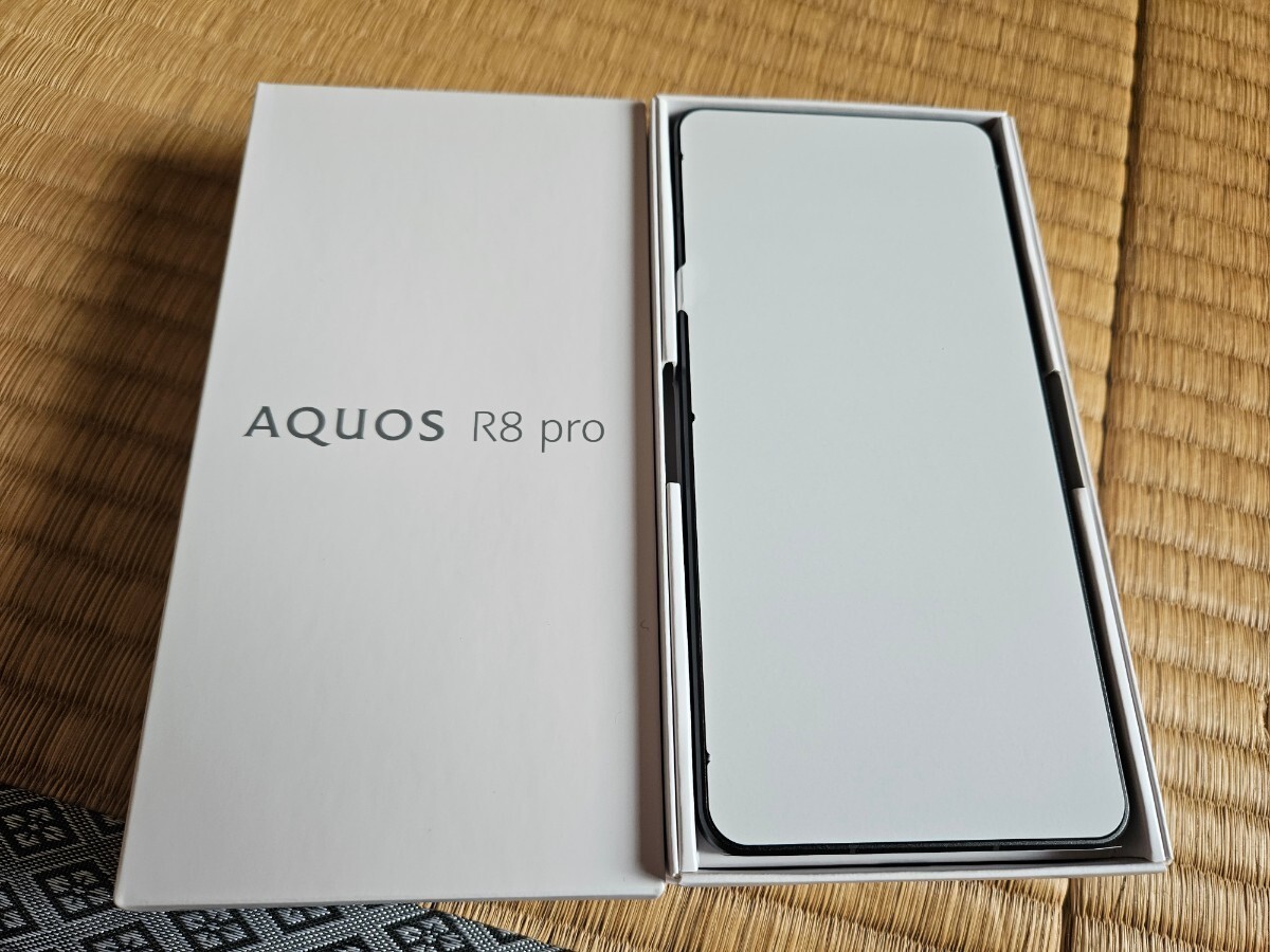 SHARP AQUOS R8 pro Black 256G 5G Android Smartphone Dual SIM