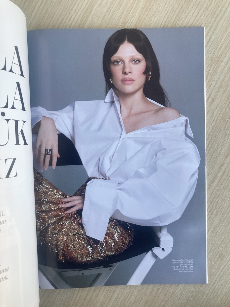 vogue Turkey November 2022 Nicola Peltz Beckham - Mert Ramazan