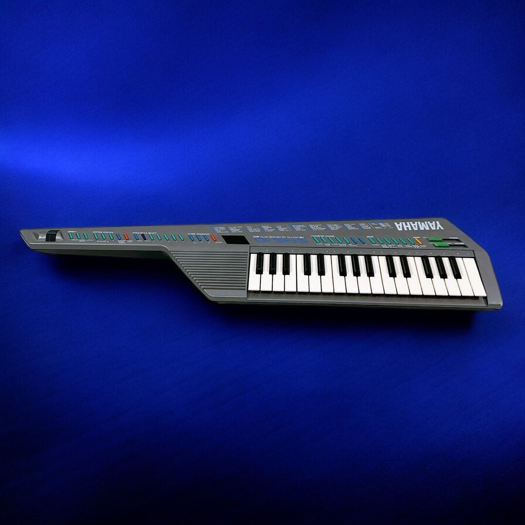 Yamaha SHS-10 Digital Shoulder Key MIDI Synthesizer Keytar