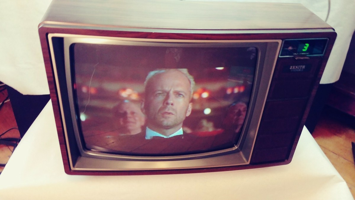 Vintage 1985 Wood Grain Zenith SA1927W System 3 19